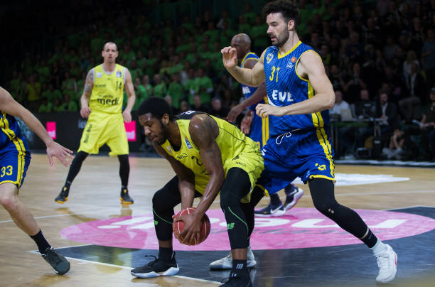 遇爆胎事故 遇爆胎事故