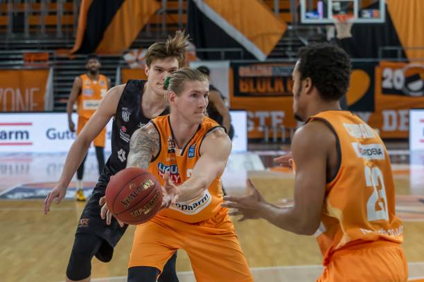 背景和路径 背景和路径