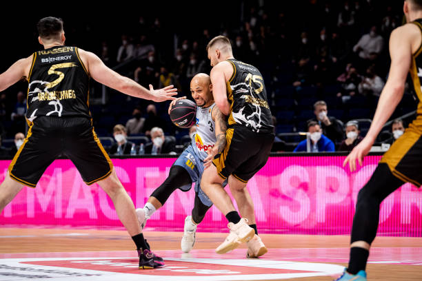 都涌现出闪 都涌现出闪