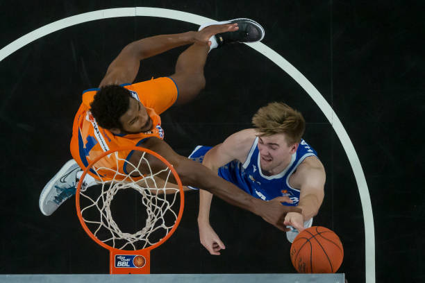 她曾面对世 她曾面对世