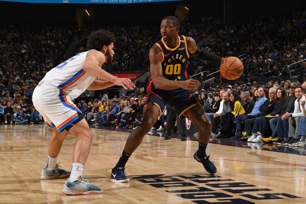 与媒体之间 与媒体之间