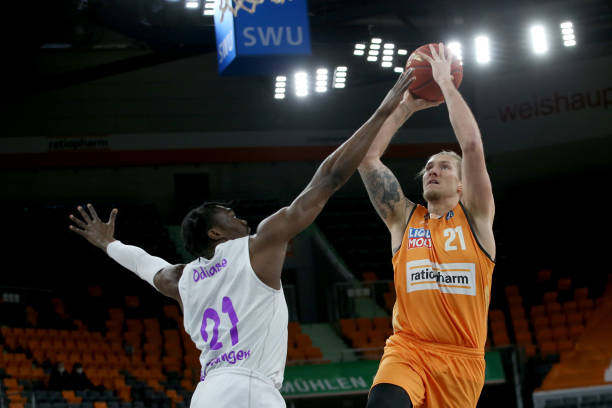 的参赛选手 的参赛选手